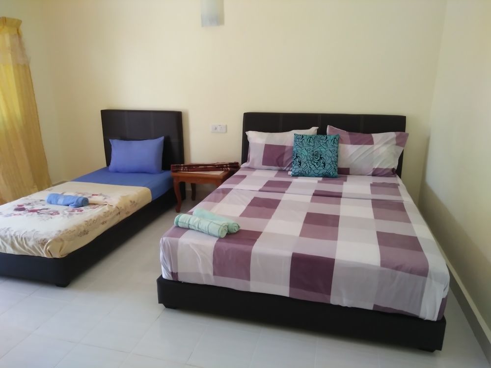 Motel Aurora Damai Пантай-Сенанг Экстерьер фото